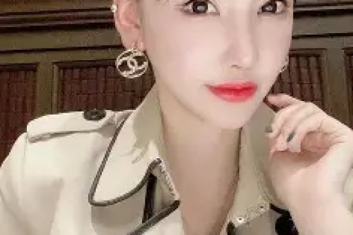 白冰被曝婚内出轨合伙人褚俊杰520爆料上个月才因偷税被禁言